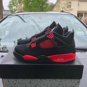Jordan 4 red thunder